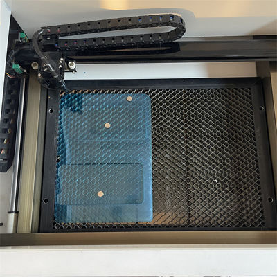 دستگاه برش لیزری محافظ صفحه نمایش، پشتیبانی از هر مدل و شکلی با اصلاح آسان و افزودن داده های الگو