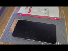 اون خراش روی تلفن رفته!!